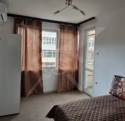 Photo 3 — 3-bedroom apartment in Varna, Centyr