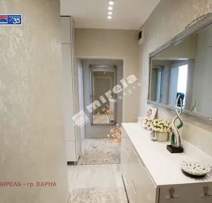 Photo 2 — 3-bedroom apartment in Varna, Chaika