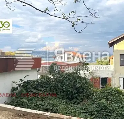 Снимка 5 — Едностаен апартамент във Варна, Галата