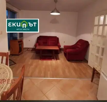 Снимка 5 — Тристаен апартамент в Гръцка махала, Варна, с оборудвана кухня