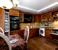 Снимка 3 — Тристаен апартамент в Гръцка махала, Варна на партерен етаж