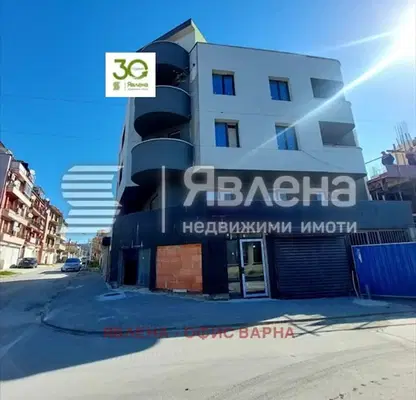 Снимка 2 — Тристаен апартамент с тераса в кв. Христо Ботев, Варна