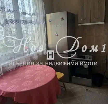 Снимка 3 — Тристаен апартамент с тераса в Кайсиева градина, Варна