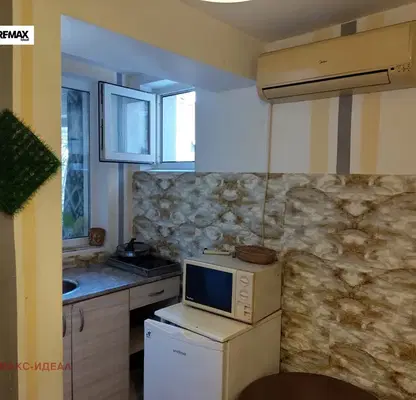 Снимка 2 — Едностаен апартамент на партер в Колхозен пазар, Варна