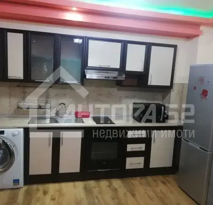 Снимка 4 — Двустаен апартамент с тераса в Колхозен пазар, Варна