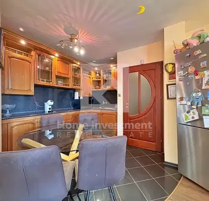 Photo 4 — 3-bedroom apartment in Varna, Kolhozen Pazar