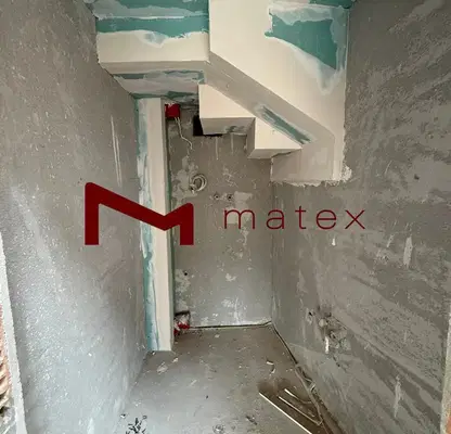 Снимка 4 — Мезонет 3-стаен в Колхозен пазар, Варна с две тераси