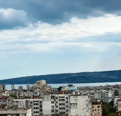 Photo 2 — Three-room apartment with panoramic terrace in Levski 2, Varna