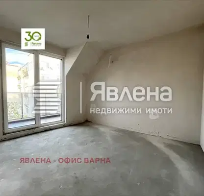 Снимка 5 — Двустаен апартамент във Варна, Лятно кино Тракия