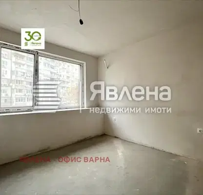 Снимка 5 — Тристаен апартамент във Варна, Лятно кино Тракия
