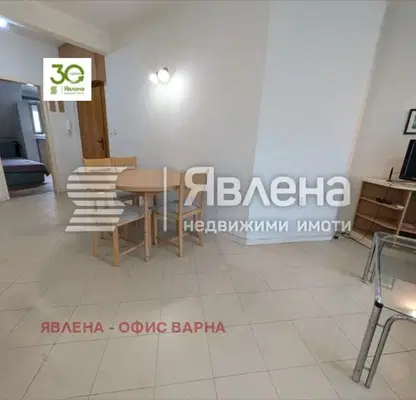 Снимка 2 — Тристаен апартамент във Варна, Лятно кино Тракия