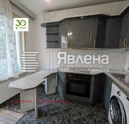 Снимка 3 — Тристаен апартамент във Варна, Лятно кино Тракия