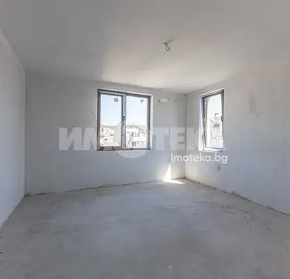 Photo 2 — 4-bedroom apartment in Varna, Lyatno Kino Trakiya