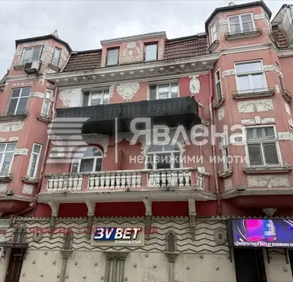 Снимка 2 — Тристаен апартамент във Варна, Операта