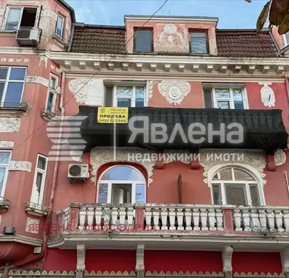 Снимка 4 — Тристаен апартамент във Варна, Операта