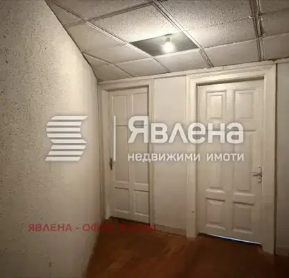 Снимка 5 — Тристаен апартамент във Варна, Операта