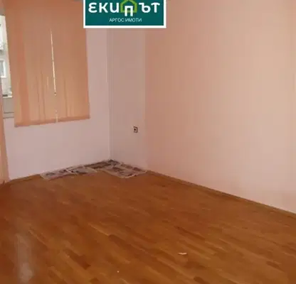 Снимка 3 — Тристаен апартамент с тераси в района на Операта, Варна