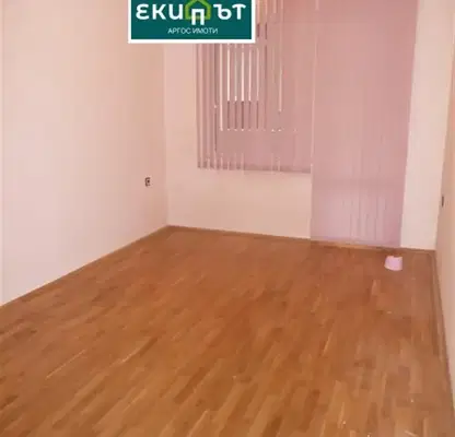 Снимка 4 — Тристаен апартамент с тераси в района на Операта, Варна