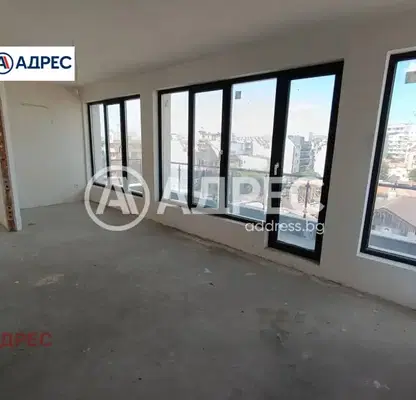Снимка 2 — Двустаен апартамент с панорама в Погреби, Варна