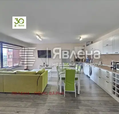 Снимка 2 — Тристаен апартамент с две тераси в Погреби, Варна