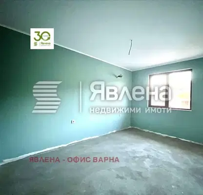 Снимка 4 — Тристаен апартамент с морска панорама във Виница, Варна