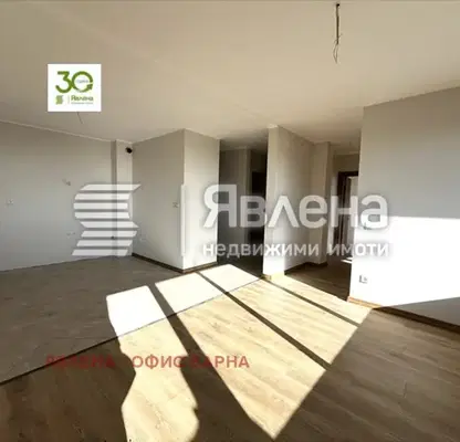 Photo 2 — 4-bedroom apartment in Varna, Vinica