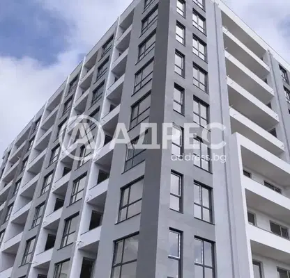 Снимка 2 — Тристаен апартамент във Варна, Владислав Варненчик 1