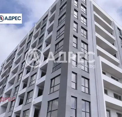 Снимка 3 — 4-стаен апартамент с панорамна гледка във Варна, Владислав Варненчик