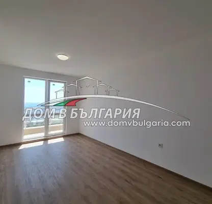 Снимка 2 — Двустаен апартамент с морска панорама във Варна, Възраждане 3