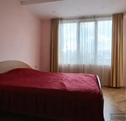 Снимка 5 — Многостаен апартамент във Варна, Зимно кино Тракия