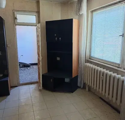 Снимка 2 — Двустаен апартамент в Дъбника, Враца с остъклена тераса