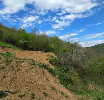 Photo 2 — Plot in Gabrovo, Лютаци
