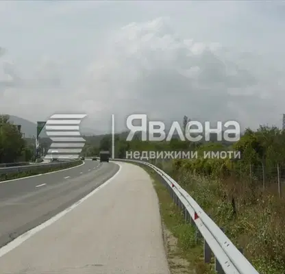 Photo 5 — Plot in област София, Pravec