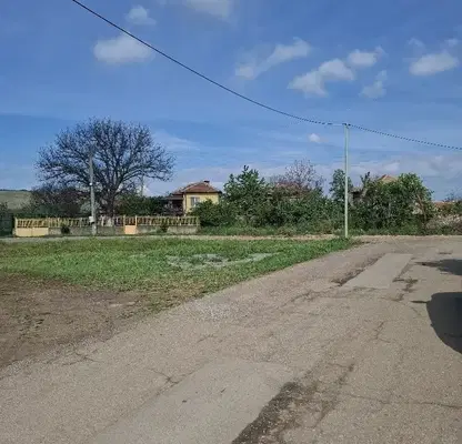 Снимка 2 — Парцел в Перник, с. Друган