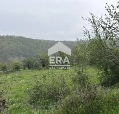 Снимка 2 — Парцел във Варна, с. Горен чифлик