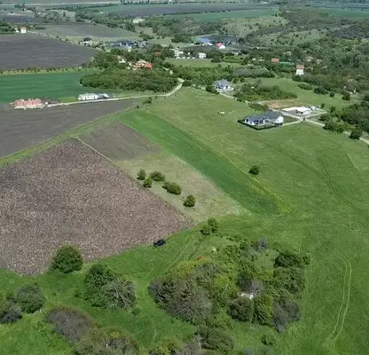 Photo 3 — Plot in област София, Hrabyrsko