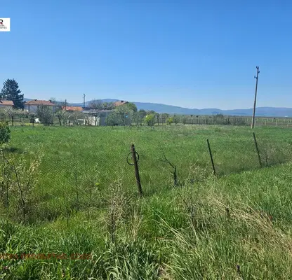 Photo 2 — Plot in Oblast Pernik, Stefanovo
