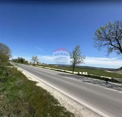 Снимка 4 — Парцел във Варна, Летище