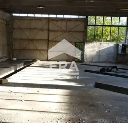 Photo 2 — Industrial Building in Oblast Varna, Devnya