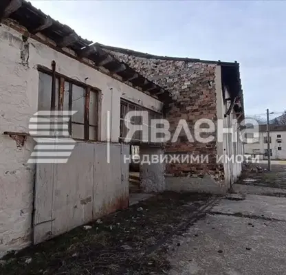 Photo 5 — Industrial Building in област София, Etropole