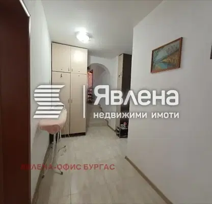Снимка 3 — Етаж от къща в Бургас, Царево