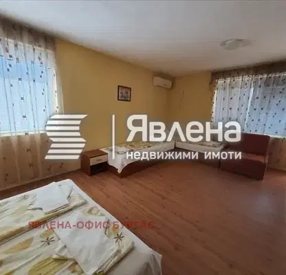 Снимка 5 — Етаж от къща в Бургас, Царево