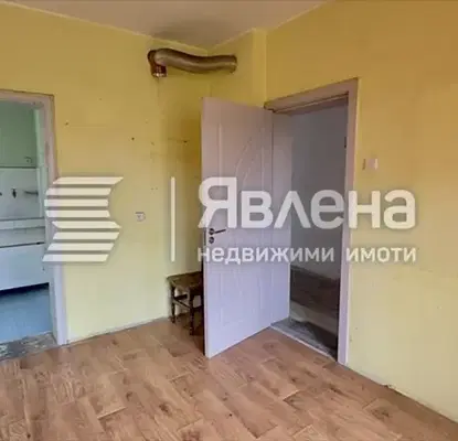 Снимка 5 — Етаж от къща в Пловдив, Карлово