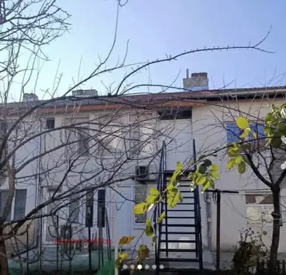 Снимка 5 — Етаж от къща в Русе, Широк център