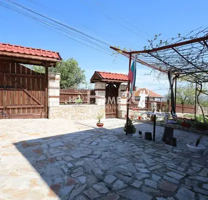 Photo 2 — House in Oblast Varna, Devnya