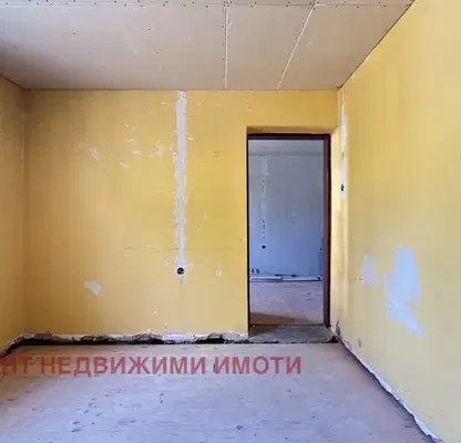 Снимка 3 — Къща в Габрово, Център