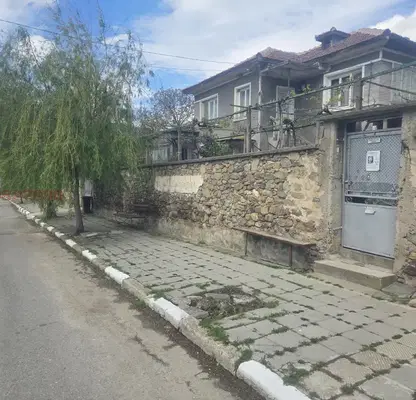 Снимка 2 — Къща с 5 стаи в с. Конаре, област Стара Загора