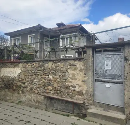 Снимка 3 — Къща с 5 стаи в с. Конаре, област Стара Загора