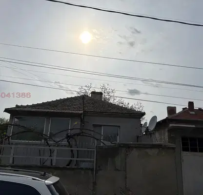 Снимка 4 — Къща в Бургас, Карнобат