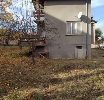 Photo 2 — House in Pernik, Kalkas